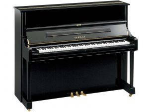 yamaha_u1_pe_1_verhoogmuziek