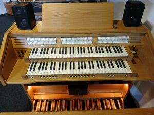 content_d2330_speakerset_orgel_2_verhoogmuziek