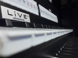 johannus_live_3t_zwart_2_orgel_verhoogmuziek