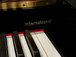 schimmel_international_121t_pe_03_verhoogmuziek