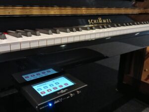 schimmel_international_121t_twintone_pe_02_verhoogmuziek