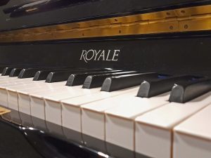 royale_rs-18c_2_piano_verhoogmuziek
