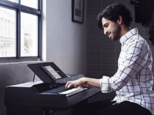 Yamaha_P-S500_livestyle_1